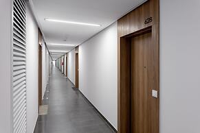 Wola Chic Grey Studio