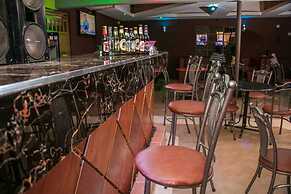 Triangle Palm Hotel Katito