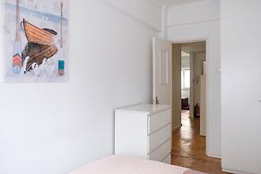 27 92 Campolide Apartment