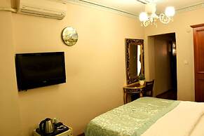 Boutique California Hotel