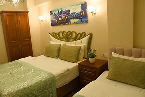 Boutique California Hotel