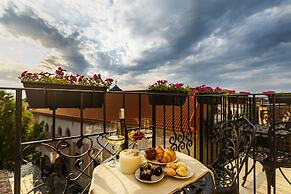 Gallery 37 Powered by ASTON