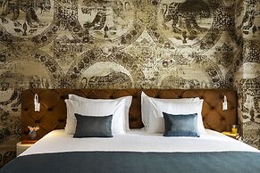 Gallery 37 Powered by ASTON