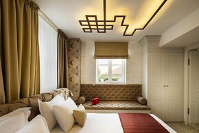 Gallery 37 Powered by ASTON