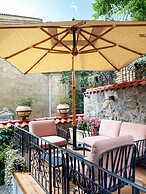 Gallery 37 Powered by ASTON