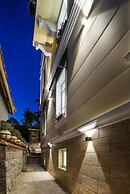 Gallery 37 Powered by ASTON