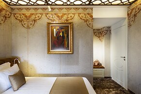 Gallery 37 Powered by ASTON