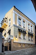 Gallery 37 Powered by ASTON