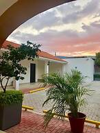 Casa Blanca Hotel