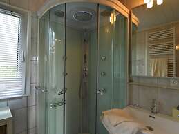 Elegant Chalet in Malmedy With Private Garden