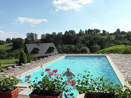 Comfortable Villa With Private Swimming Pool in the Hilly Landscape of