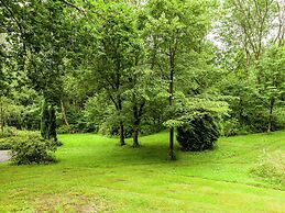 Classy Apartment in Bohon With Garden