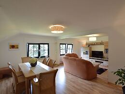 Apartment With Private Garden & Terrace