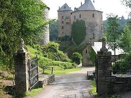 Apartment With Private Garden & Terrace