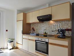 Apartment With Private Garden & Terrace