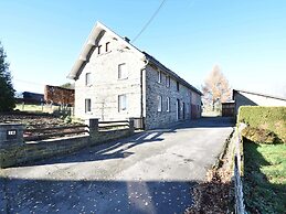 Cottage in Kuchelscheid With Terrace