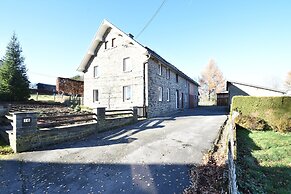 Cottage in Kuchelscheid With Terrace