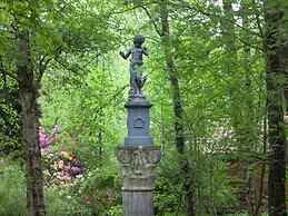 Delightful Chalet in Opglabbeek near Lake