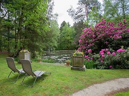 Delightful Chalet in Opglabbeek near Lake