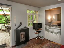 Delightful Chalet in Opglabbeek near Lake