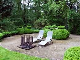 Delightful Chalet in Opglabbeek near Lake