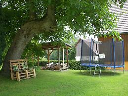 Apartment in Lichtenhain With Garden