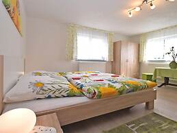 Apartment in Lichtenhain With Garden