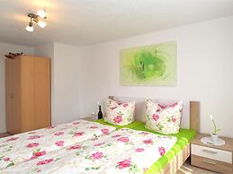 Apartment in Lichtenhain With Garden