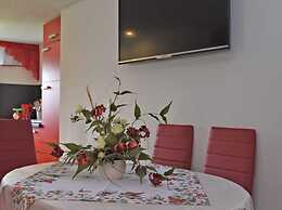 Apartment in Lichtenhain With Garden