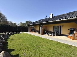 Schoenes Ferienhaus in Barnekow mit Kamin