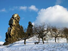 Home With Lots of Light and a Great View