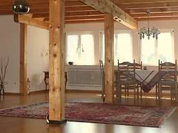 Beautiful Apartment Near the Lake