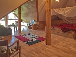 Beautiful Apartment Near the Lake