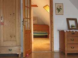 Beautiful Apartment Near the Lake