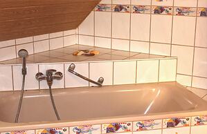 Beautiful Apartment Near the Lake