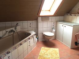 Beautiful Apartment Near the Lake