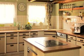 Beautiful Apartment Near the Lake