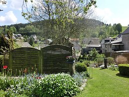 Apartment in Thuringian Forest With Garden