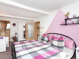 Apartment in Thuringian Forest With Garden