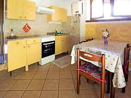 Apartment With Private Garden
