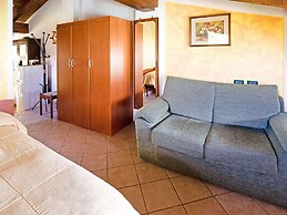 Apartment With Private Garden