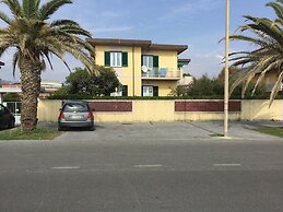 Seaside Getaway- Pet-friendly