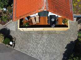 Apartment in Vtshl Near Town Center