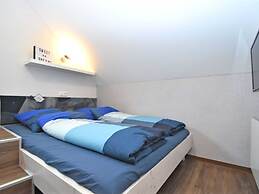 Apartment in Vtshl Near Town Center