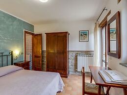 Belvilla by OYO Holiday Home in Assisi With Pool