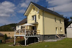 Detached Holiday Home With Terrace and its own Garden in the Hunsruck