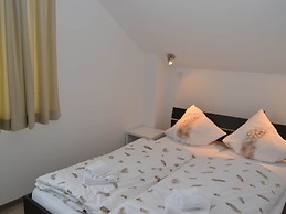 Garden-view Villa in Medebach Kustelberg