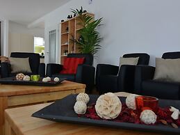 Garden-view Villa in Medebach Kustelberg