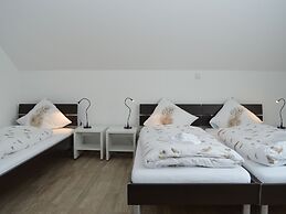 Garden-view Villa in Medebach Kustelberg