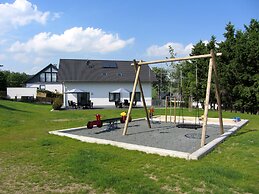 Garden-view Villa in Medebach Kustelberg